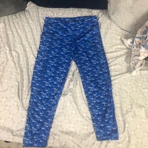 Vineyard Vines Large whale blue leggings